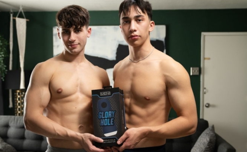 Unboxing MEN Glory Hole - Cameron Neuton and Michael Vente Capa